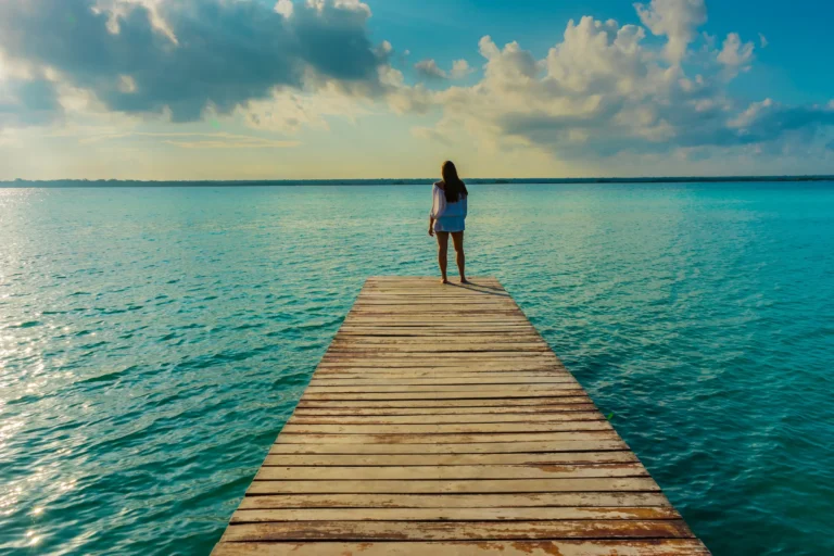 Turquoise water of the Bacalar lagoon, one of the best places to visit in Mexico